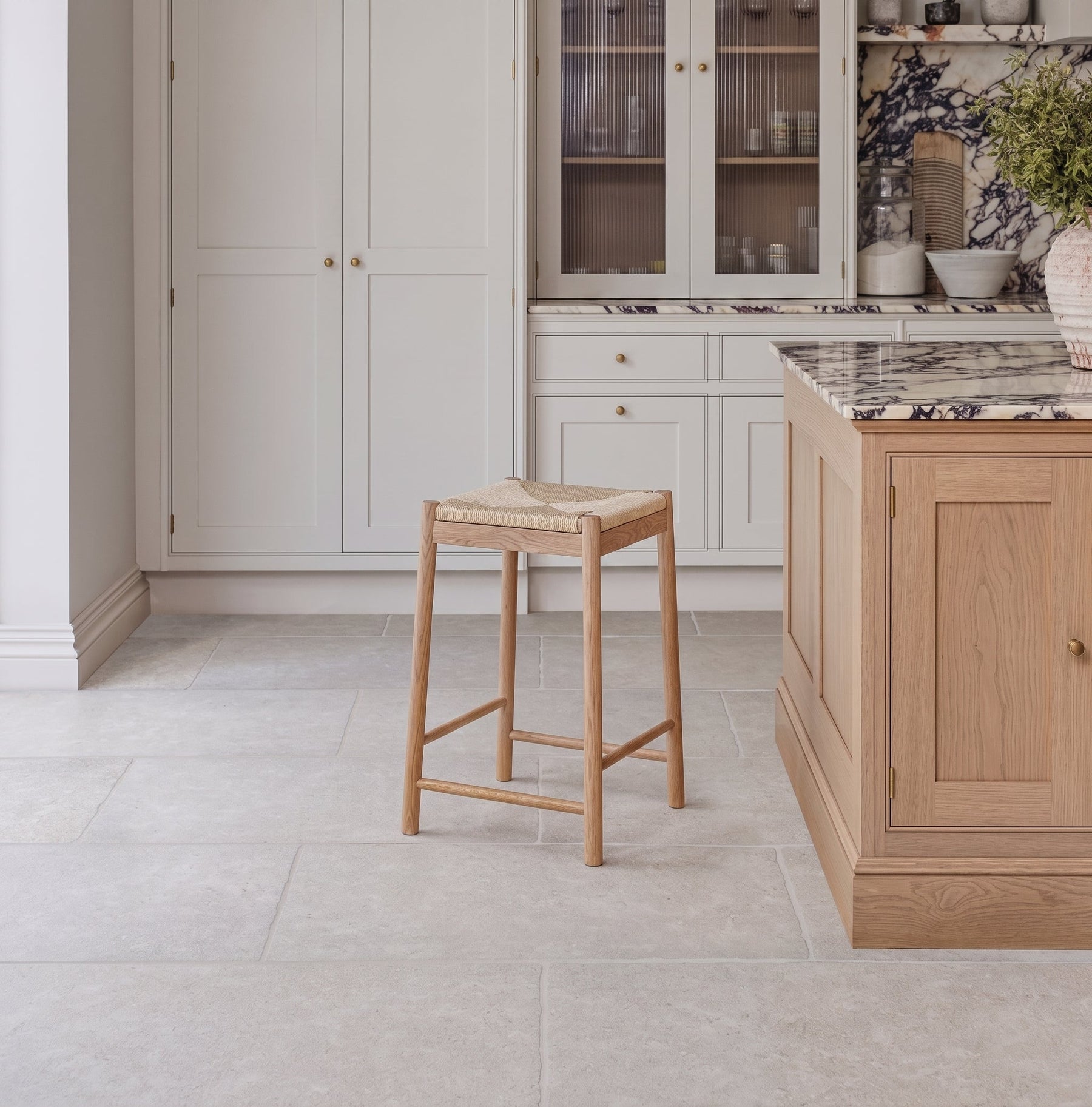 Wychwood Claire porcelain tiles