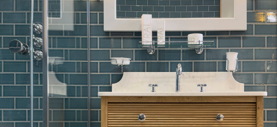 Choosing ceramic tiles for your bathroom: follow our expert tips for perfect results