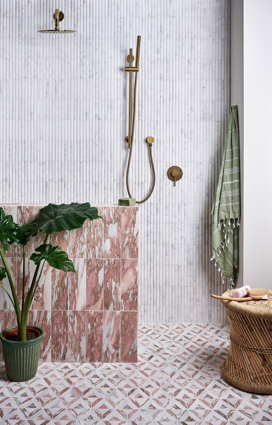 Mix and match: mosaic tile combinations to elevate your living space