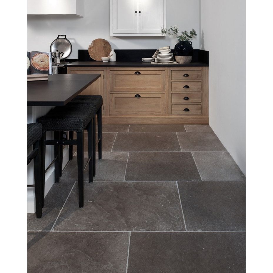 Amaya Limestone Tumbled Finish - image 4