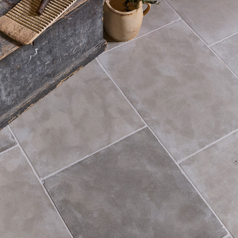 Vienne Limestone Tumbled Floor Tile 61 x Random