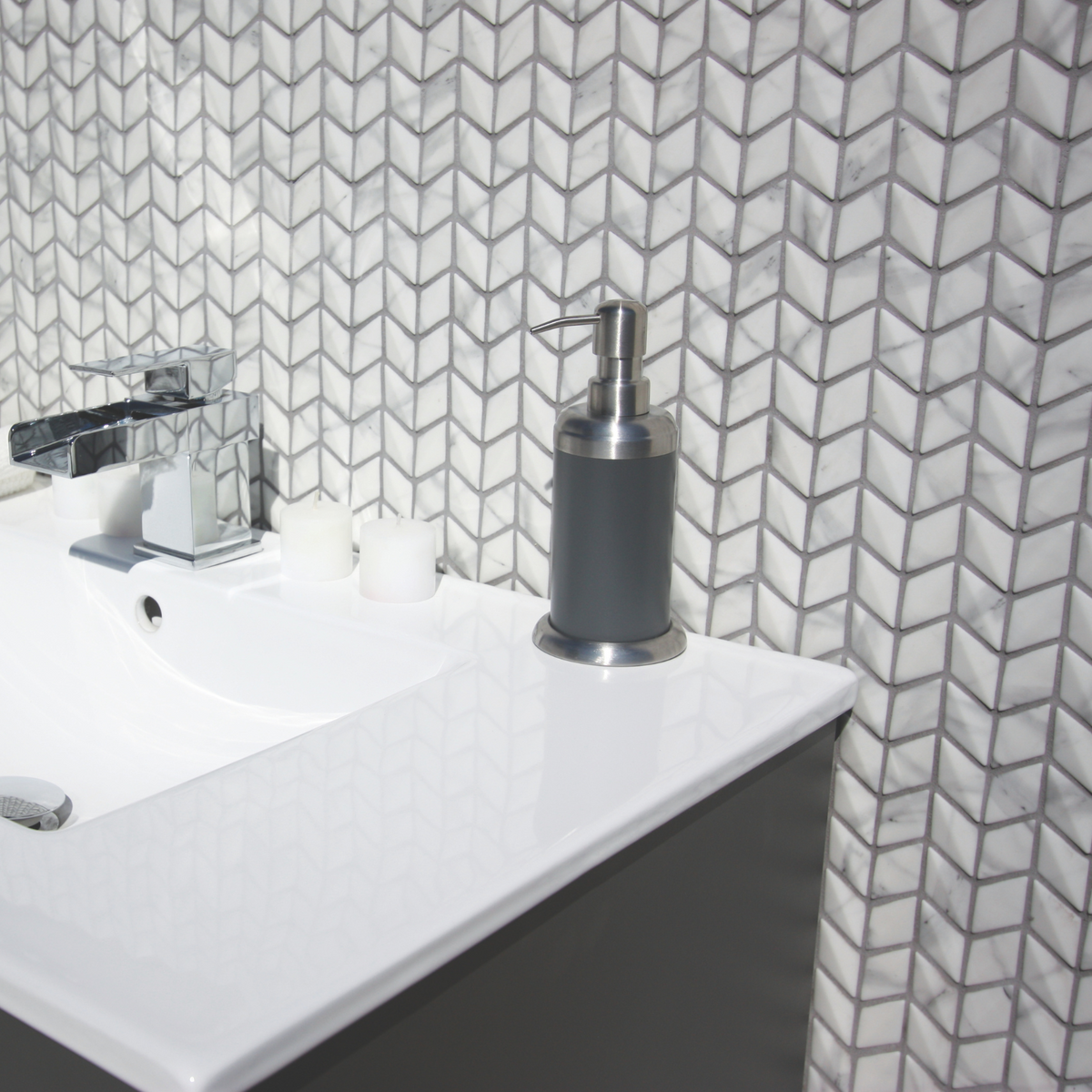 Ritz Carrara Diamond Chevron Mosaic, white marble mosaic in a diamond chevron pattern