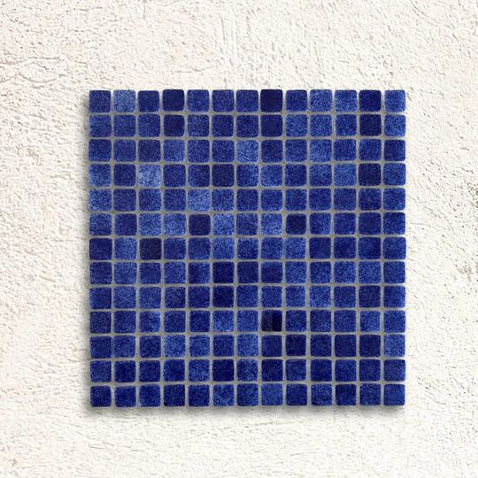 Niebla Foggy Dark Blue 33.3 x 33.3cm glass mosaic tile face
