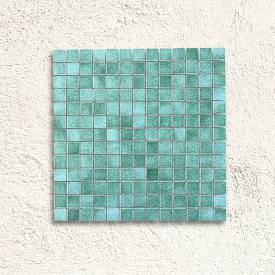 Niebla Giava 33.3 x 33.3cm green glass mosaic tile face