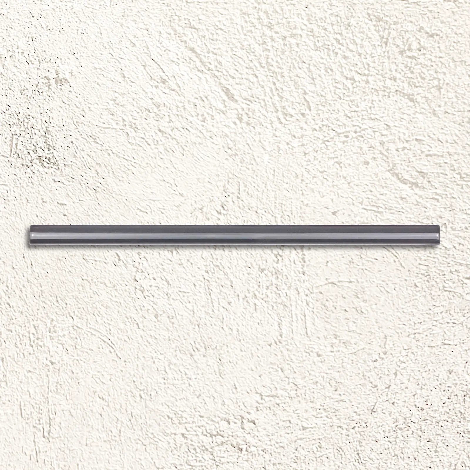 Aria Black Gloss Quarter Round 1.5 x 30cm gloss ceramic trim face