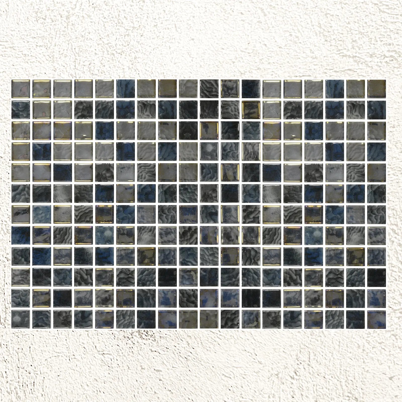 Aquastyle Arrecife Iridis Grey 25mm glass mosaic sheet face detail