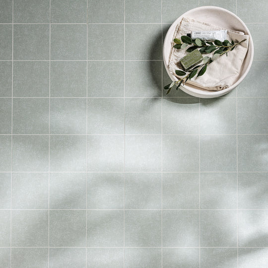 Aventuras Olive Field Porcelain