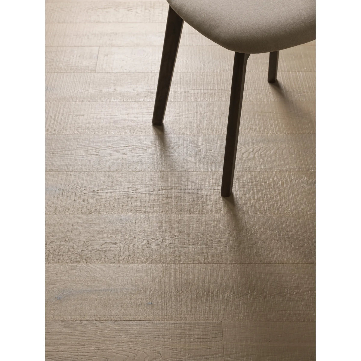 Berkeley Salted Oak flooring room setting