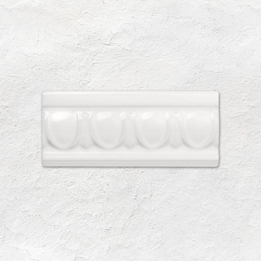 Brilliant White Egg & Dart Moulding Ceramic Wall Tile 152x65mm - Gloss