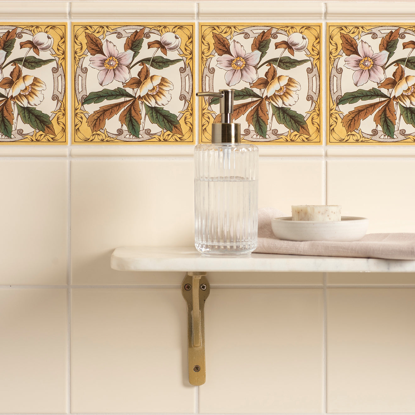 County White Astragal Moulding Ceramic Wall Tile 152x21mm
