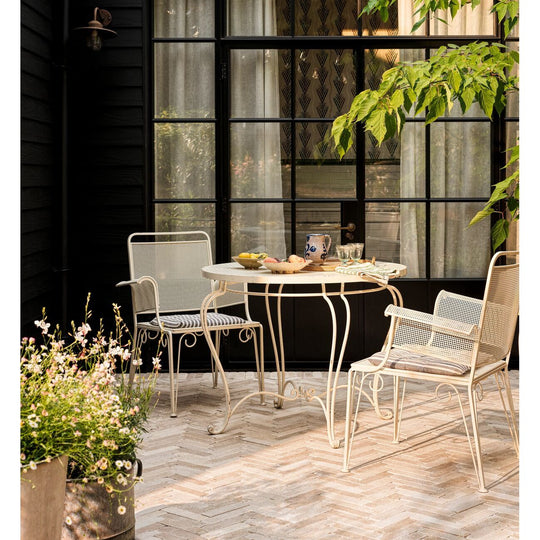 Dijon Tumbled Limestone Cobbles 20 x 5cm - alternate view