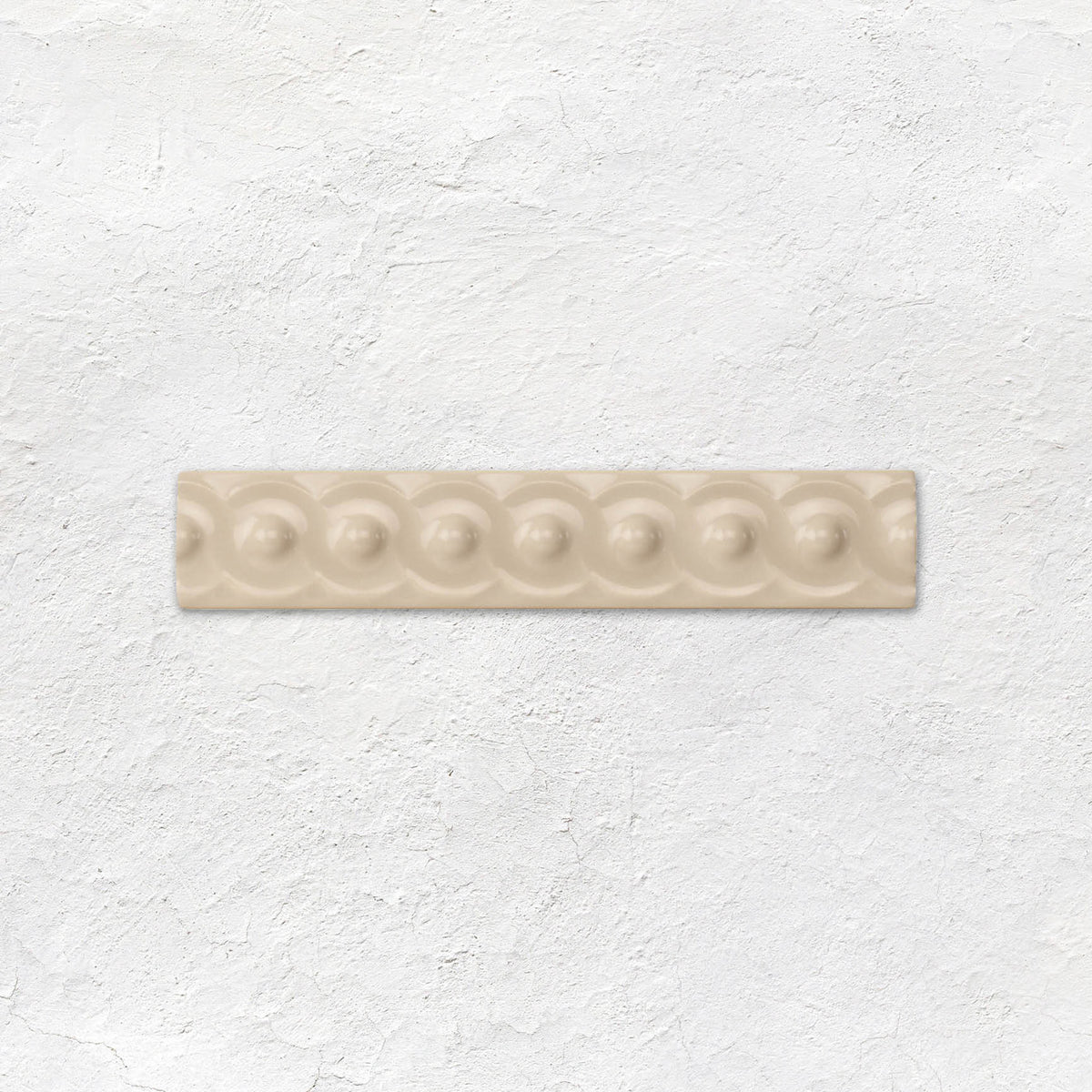 Ivory Scroll Moulding Ceramic Wall Tile 152x29mm - Gloss - Cream & Beige