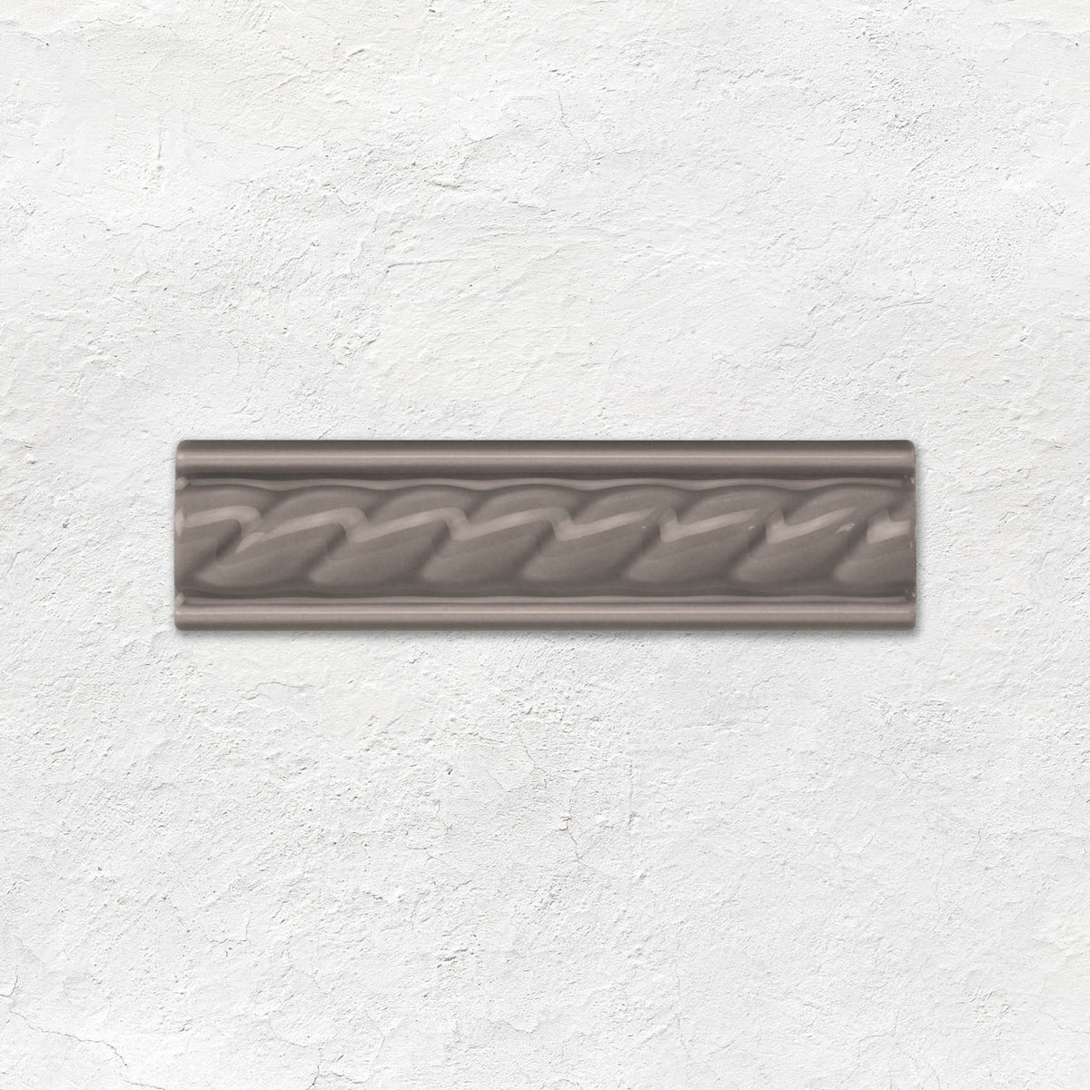 London Stone Rope Moulding Ceramic Wall Tile 152x40mm - Gloss