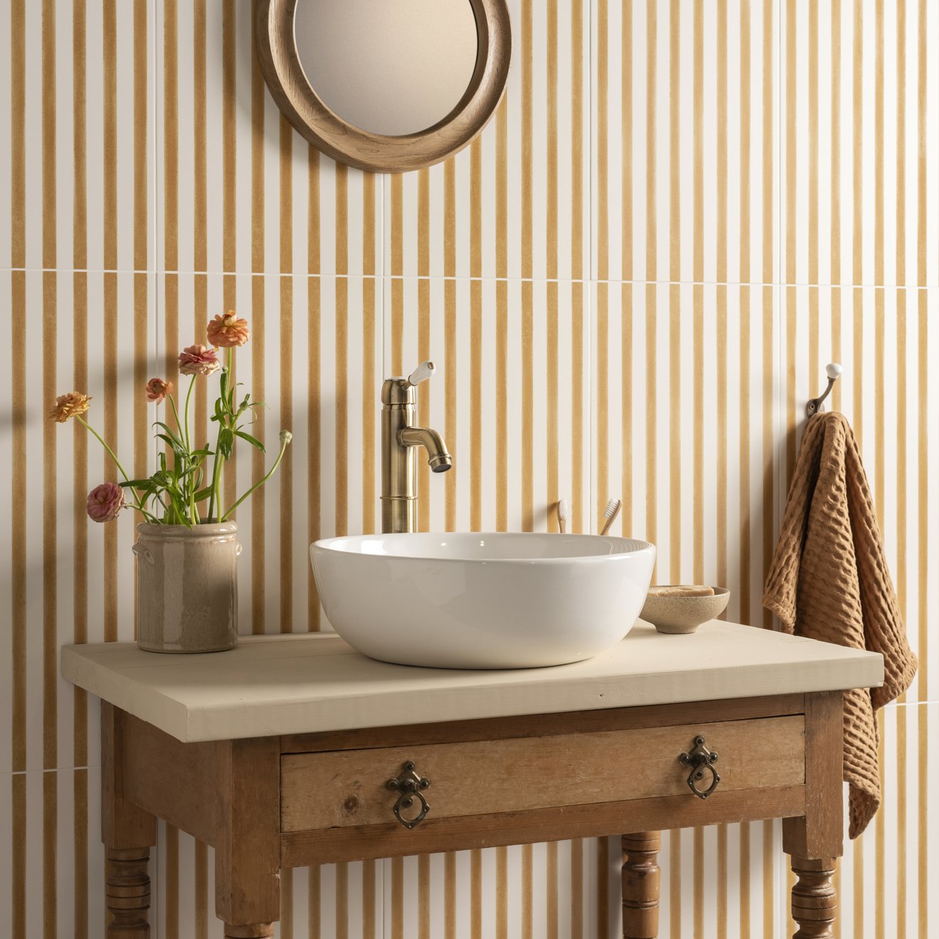 White ceramic bowl sink promenade margate 60x30cm with sleek modern design for bathroom use