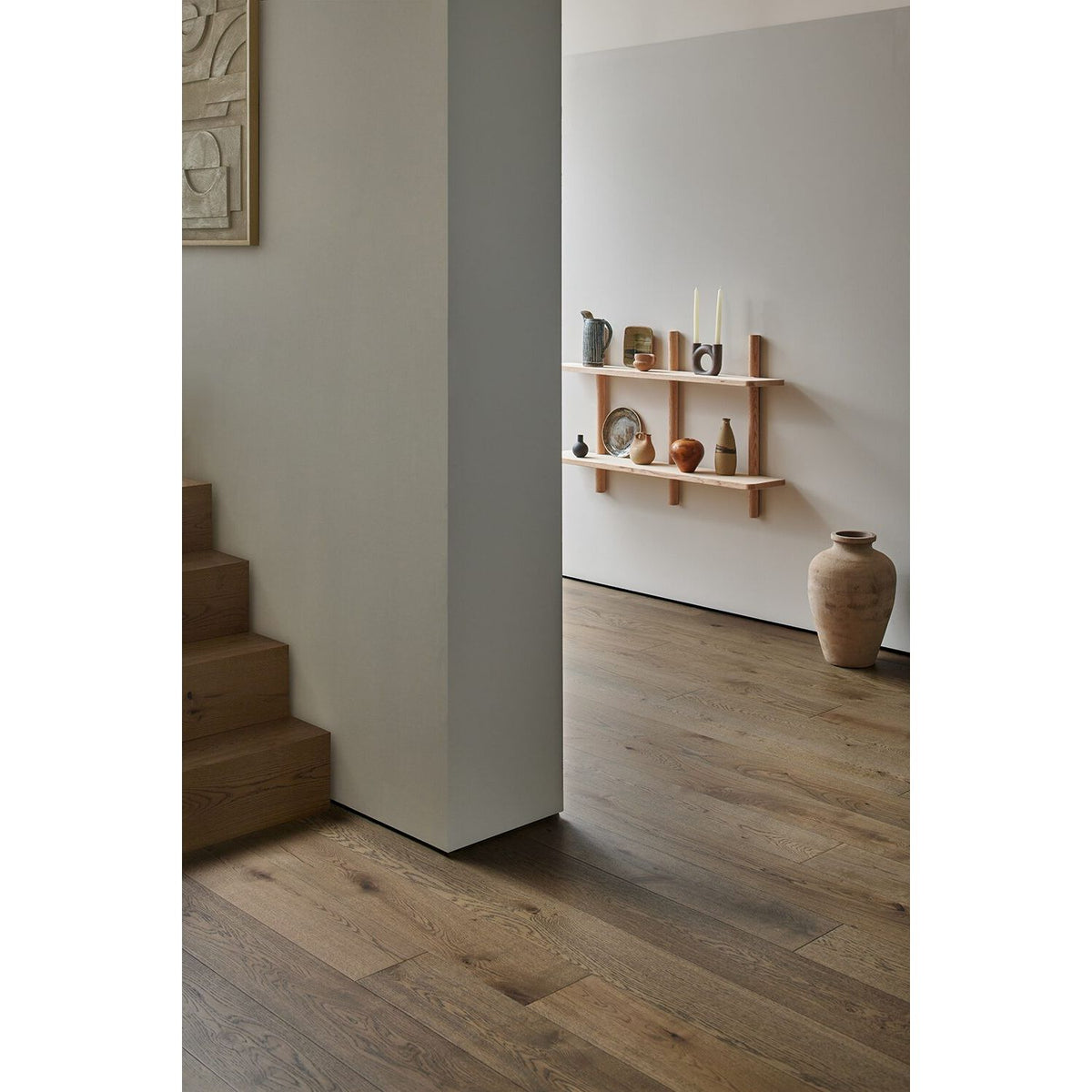 Goodrich Amaretti Oak room setting
