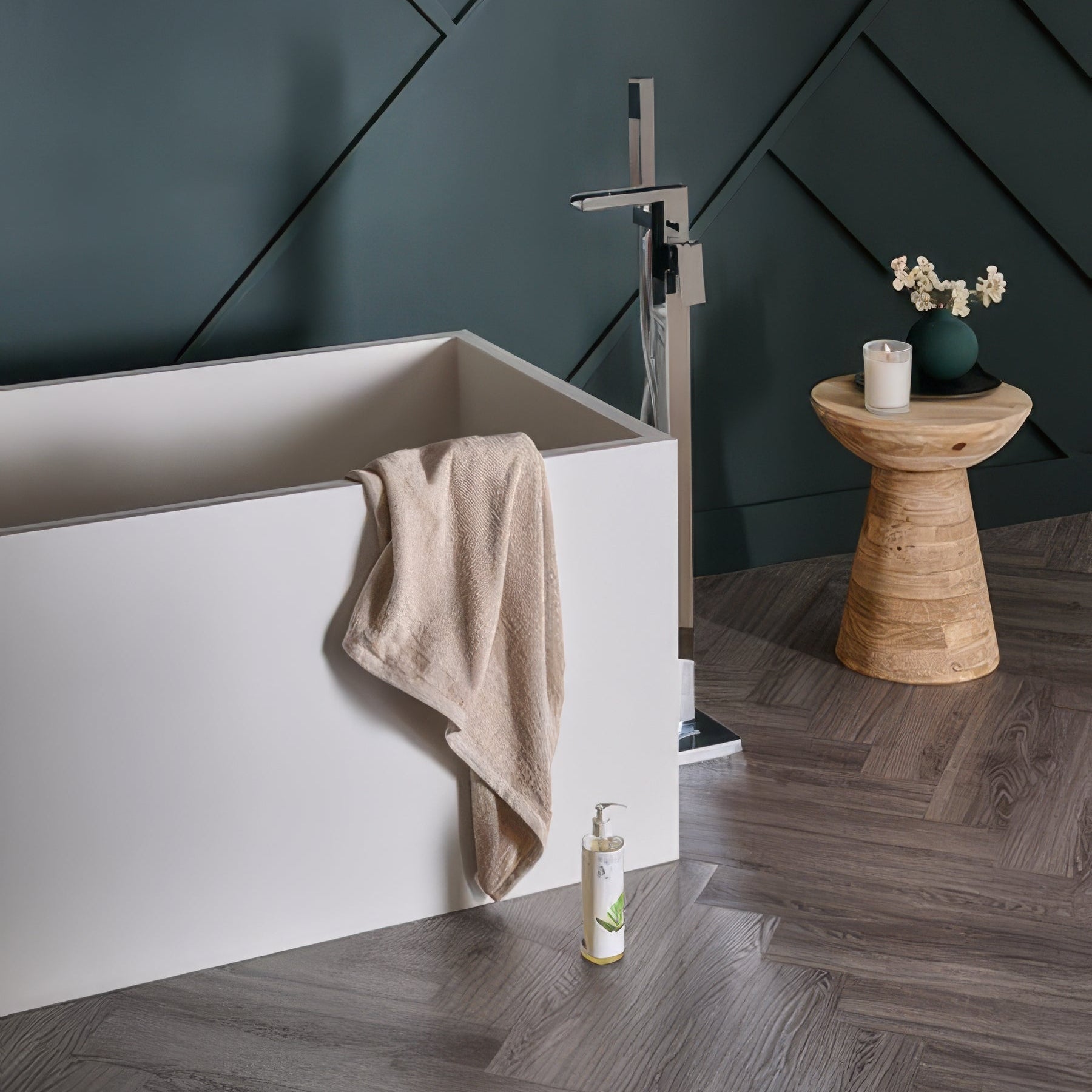 Woodpecker Weymouth Echo Oak Herringbone