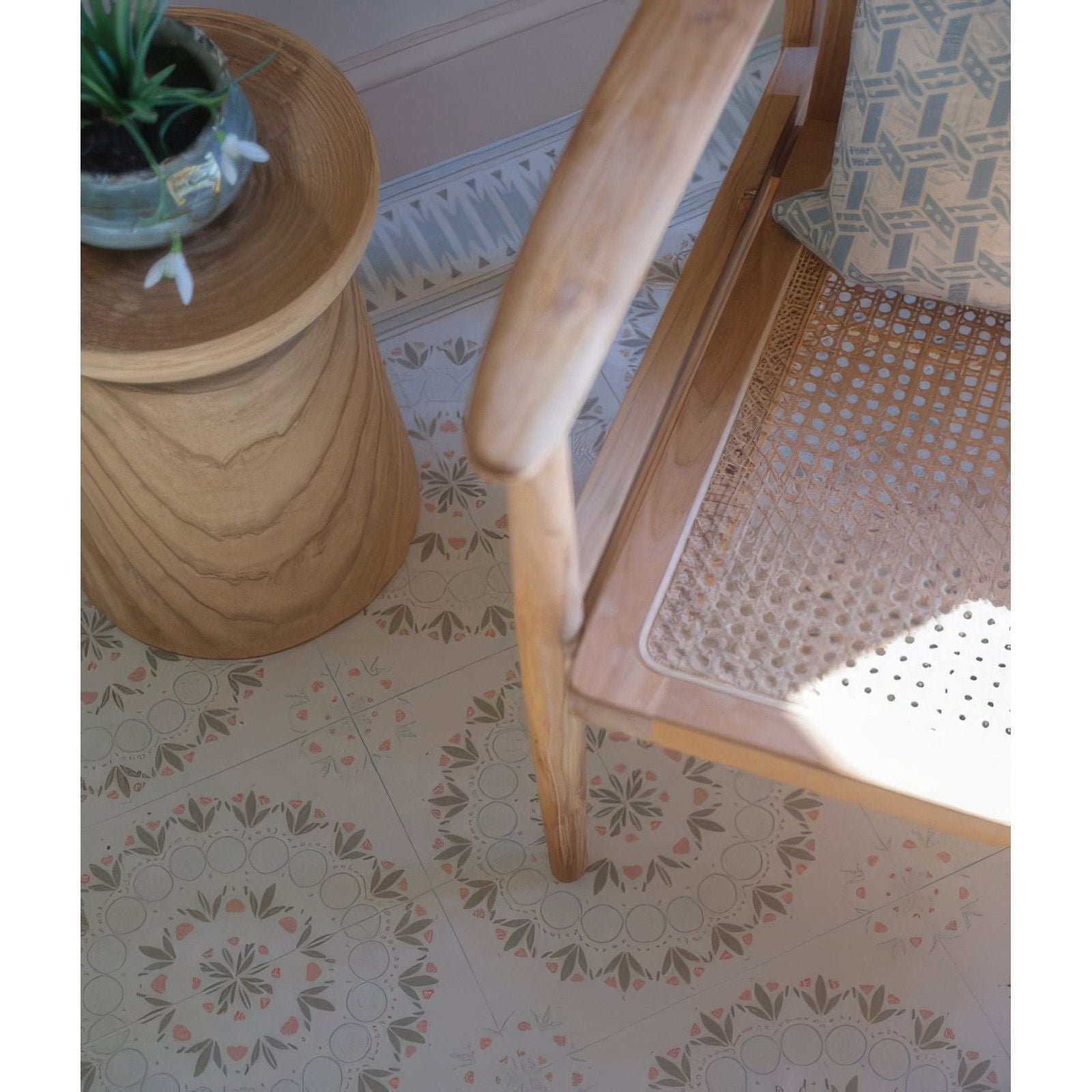 Aventuras Palma Olive Porcelain – pattern detail (3)