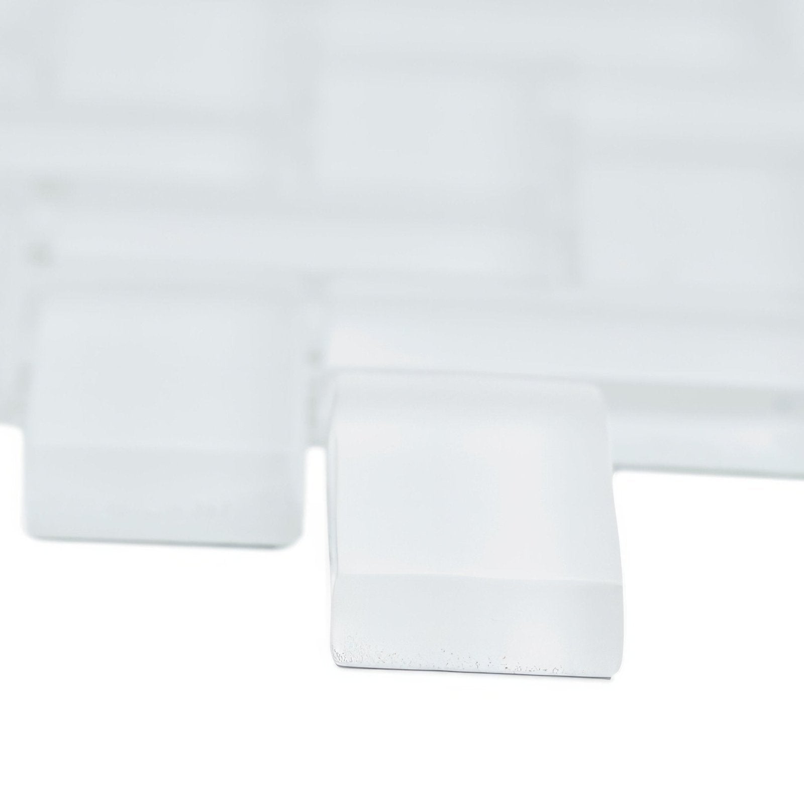 Aurora Herringbone White mosaic – detail view 2