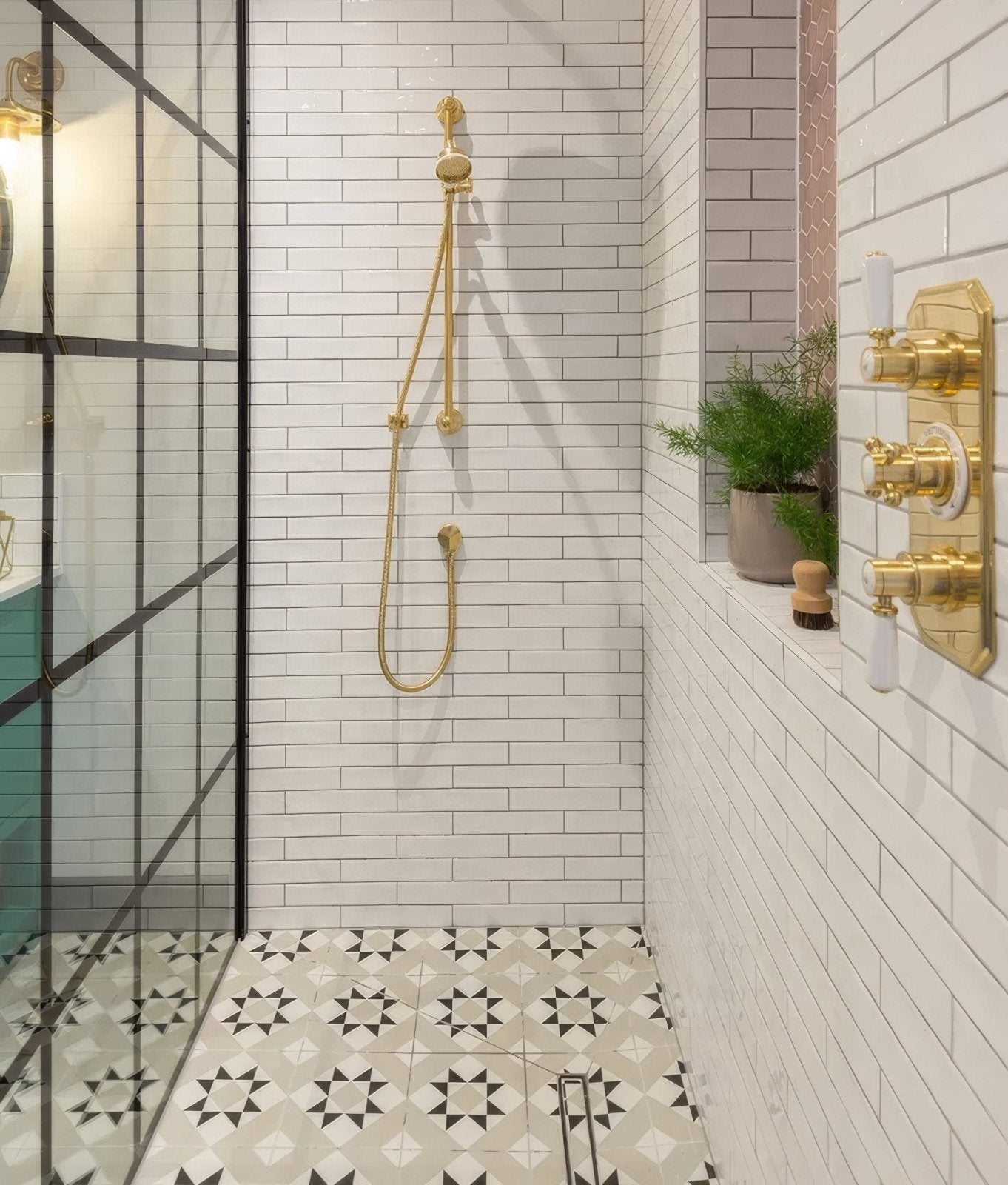 Avebury Ceramic Milk White