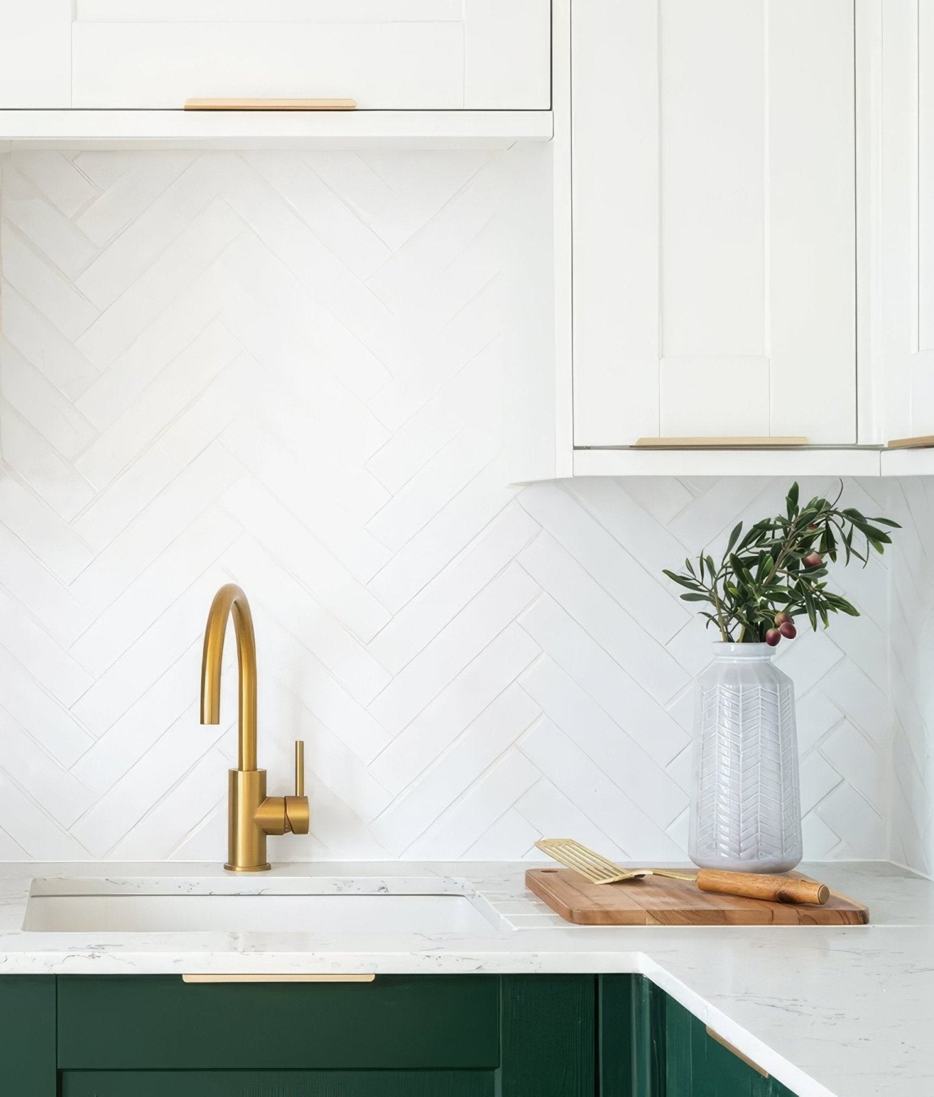 Avebury Ceramic Milk White