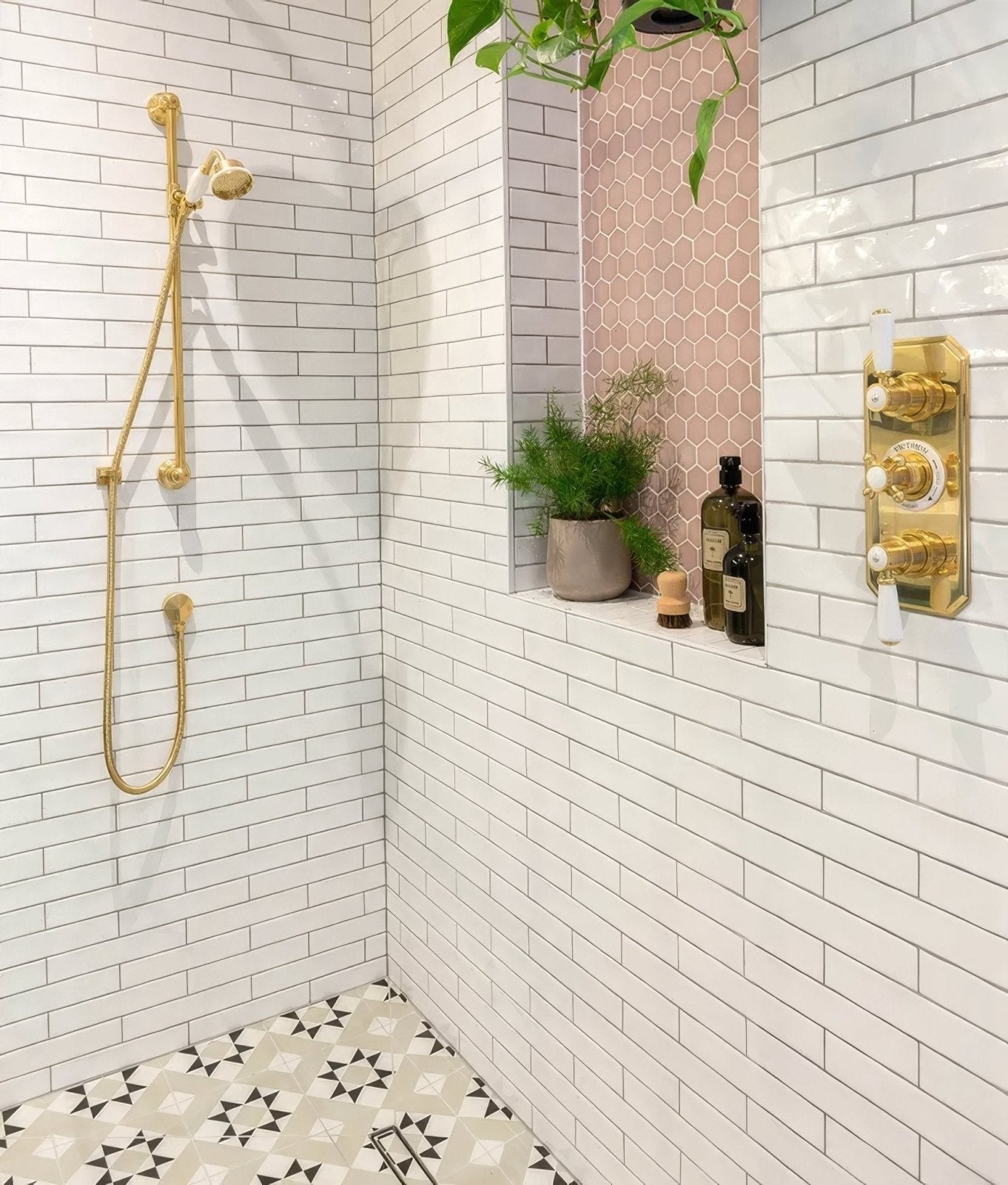 Avebury Ceramic Milk White