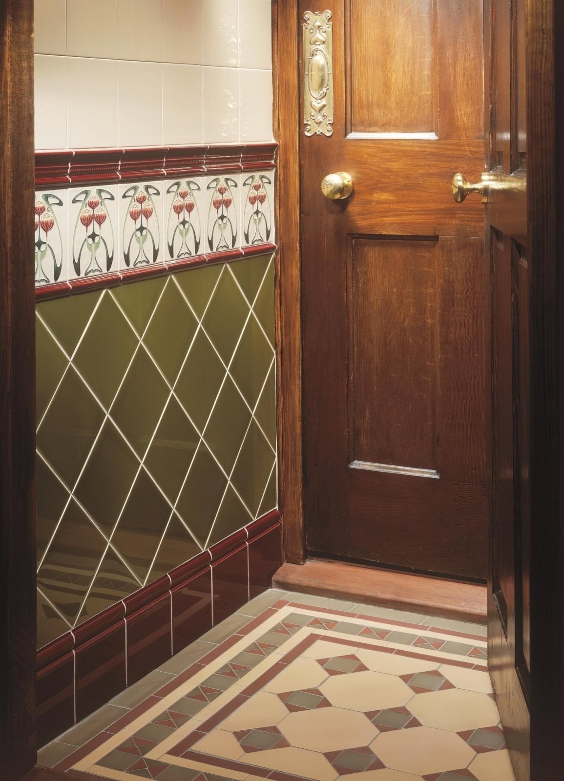 Belle Epoque Tube - Lined Single Tile on County White
