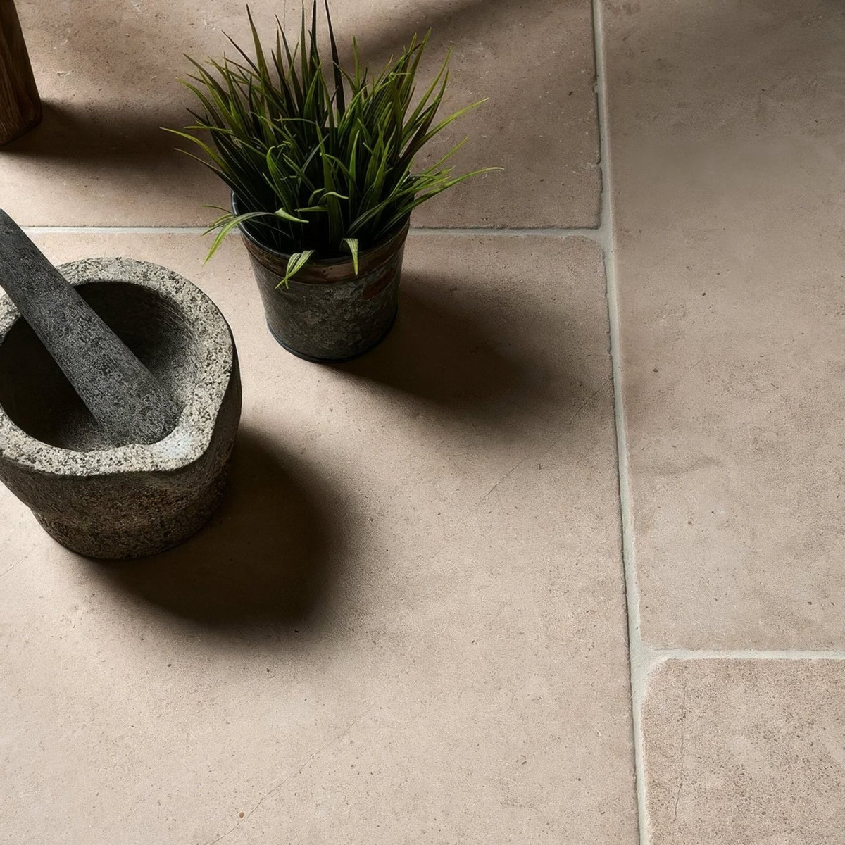 Blandford Limestone Tumbled Finish in a bathroom setting