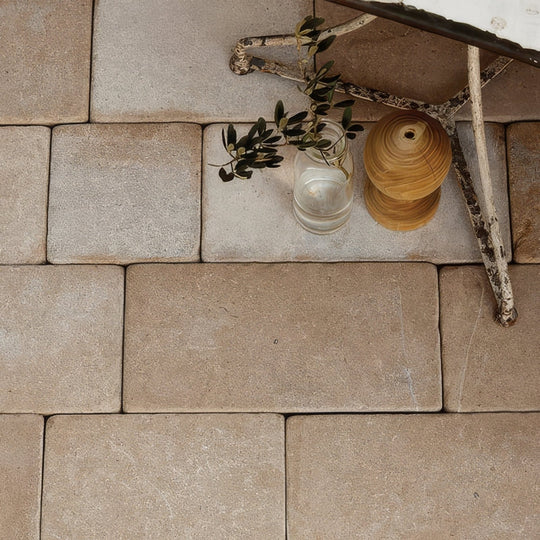 Buscot Limestone Cobble Tumbled & Etched Finish Floor Tile - alternate view
