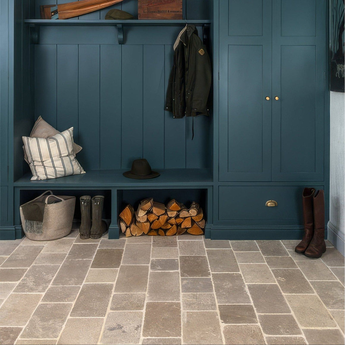 Buscot Limestone Cobble Tumbled & Etched Finish – detail view 6