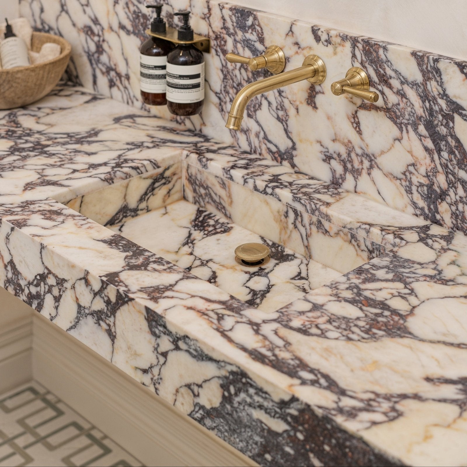 Byzantine Porcelain Forum Sculpted