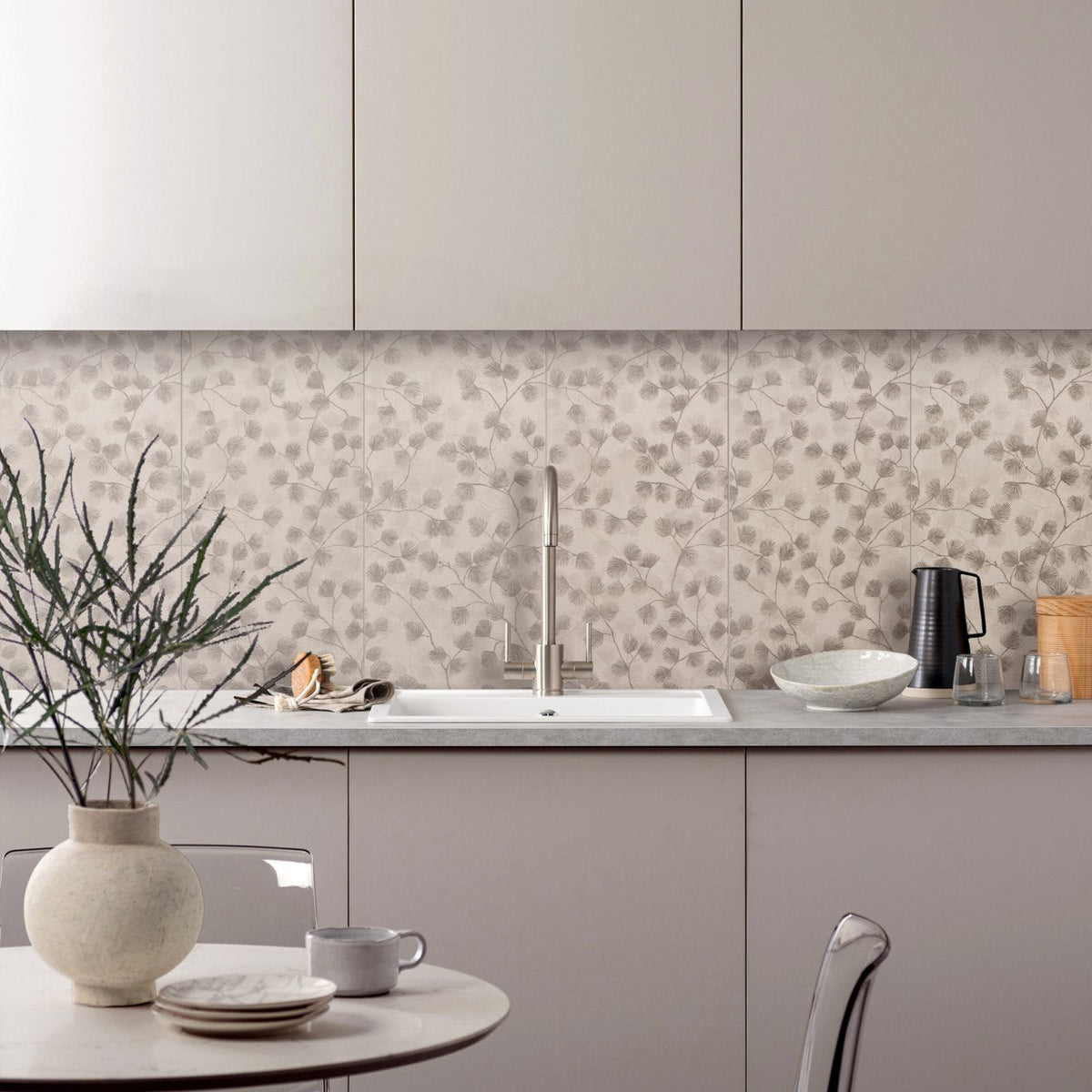 Beige ceramic vase with rounded textured body and narrow neck in canopy pine 60x30cm size