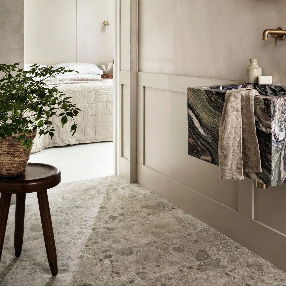 Ceppo Beige 60 x 30cm beige marble-effect tile with veining