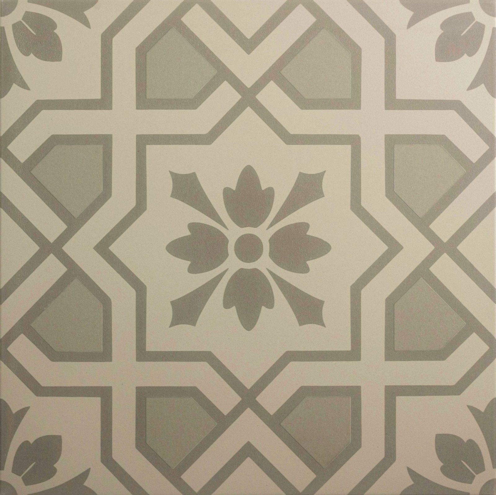 Cotehele Grey On Chalk