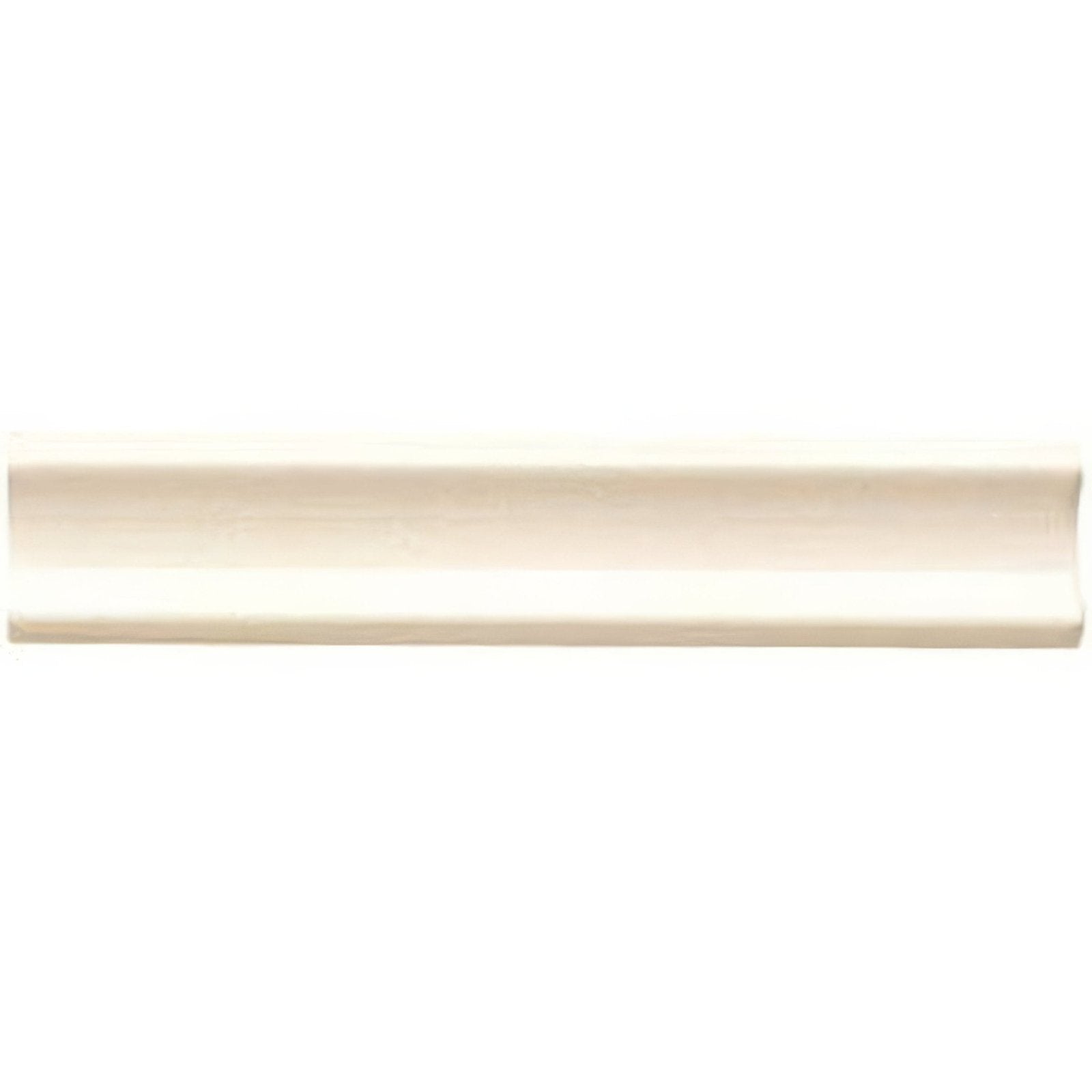 Cream-colored smooth cream-colored crown molding with a classic profile for county white internal corner trim