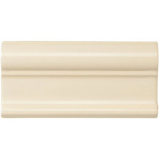 County White Victoria Moulding
