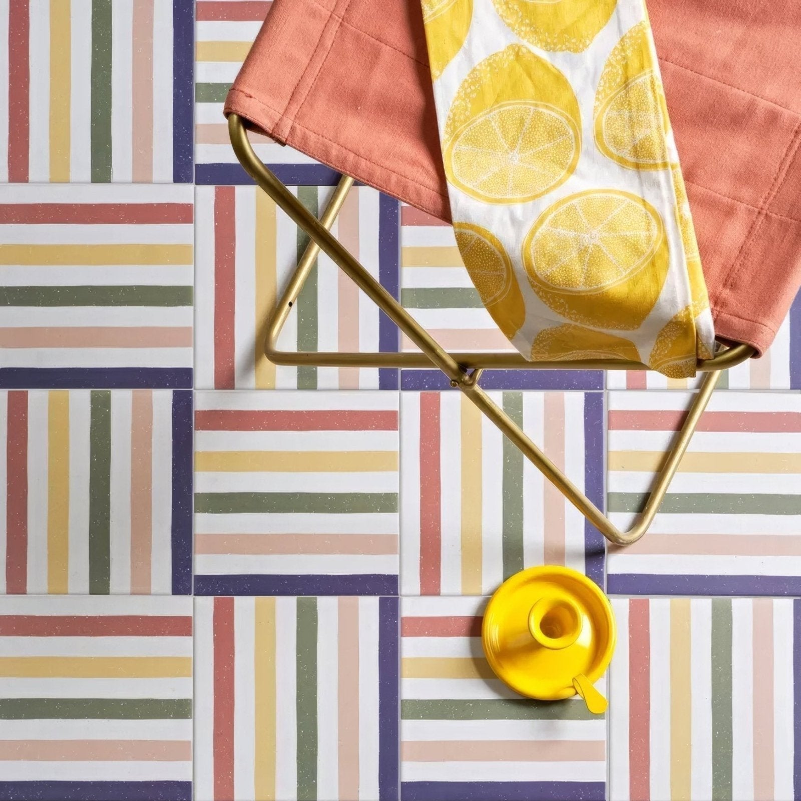 Deck Chair Porcelain Rainbow – pattern detail