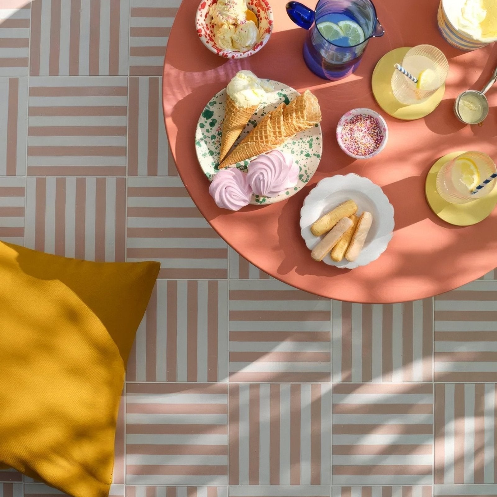 Deck Chair Porcelain Rose