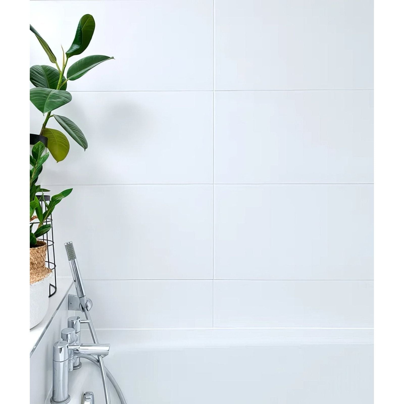White rectangular delicate wall ceramic tiles with a glossy finish 33.3 x 55cm for indoor wall use