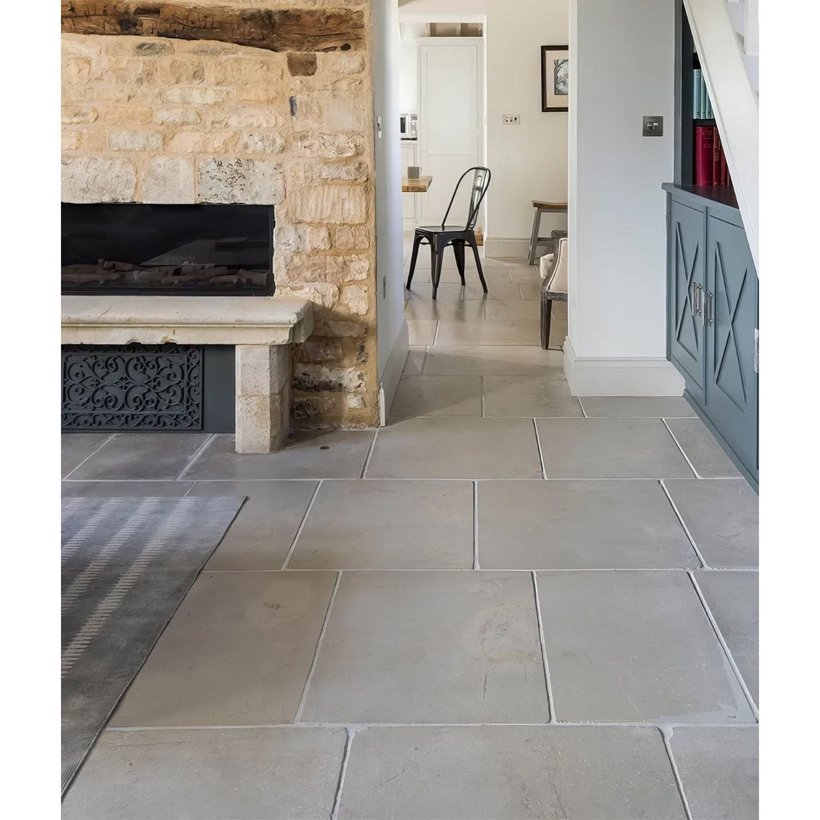 Eiffel Limestone Tumbled Finish – limestone tile pattern detail