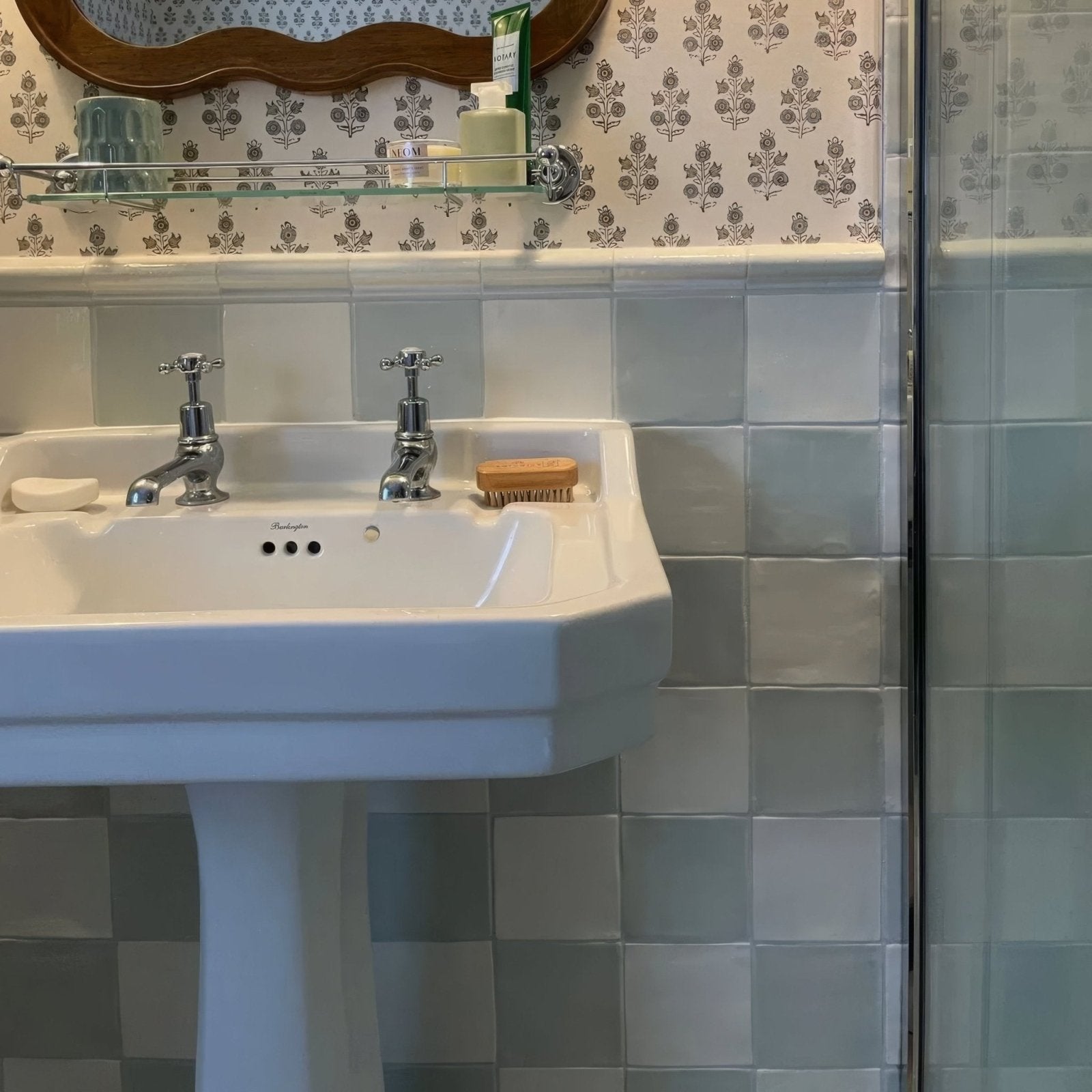 Forecast Arran Square Glazed Tile in a bathroom setting (2)