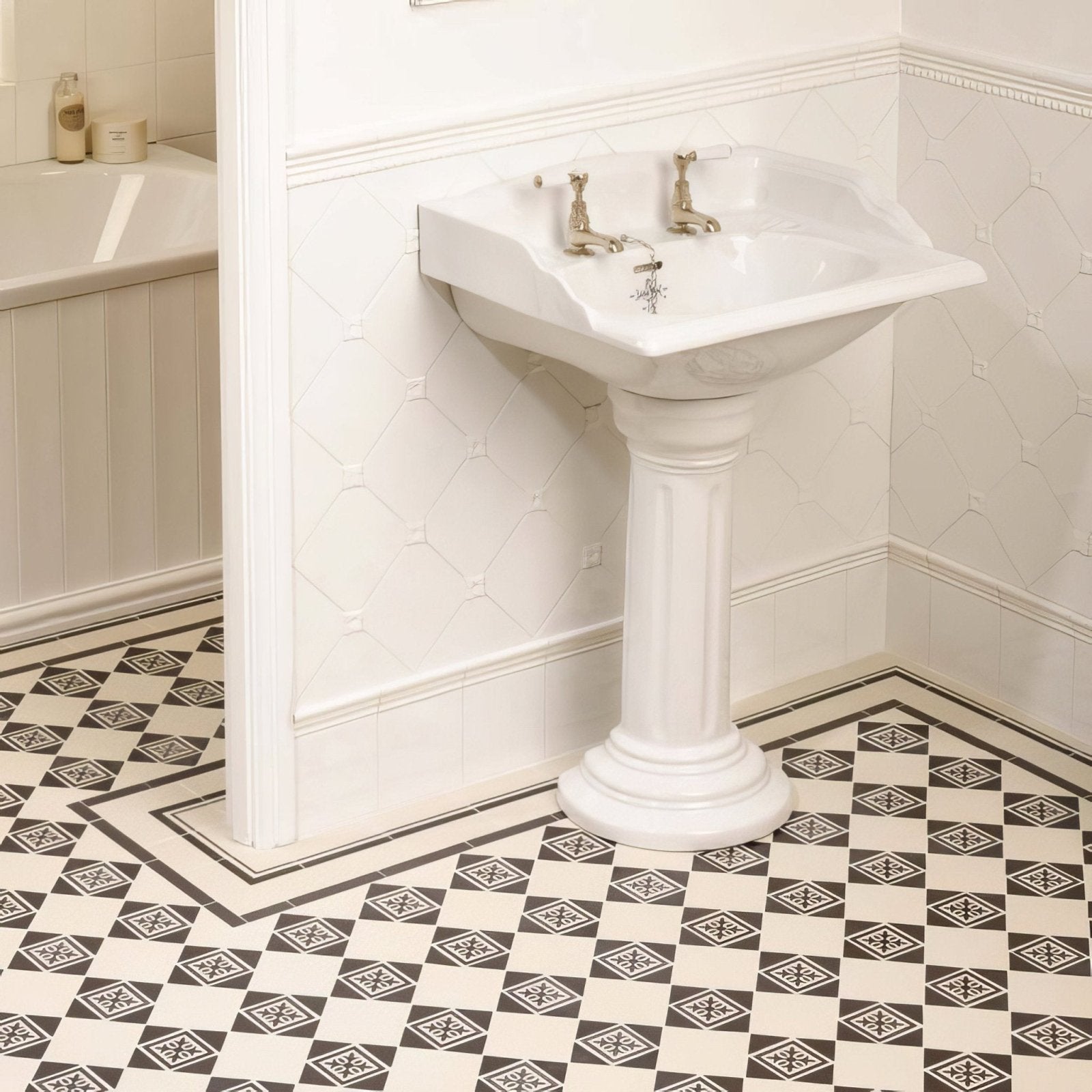 White ceramic pedestal sink helmingham kensington with ornate fluted column and silver finished taps