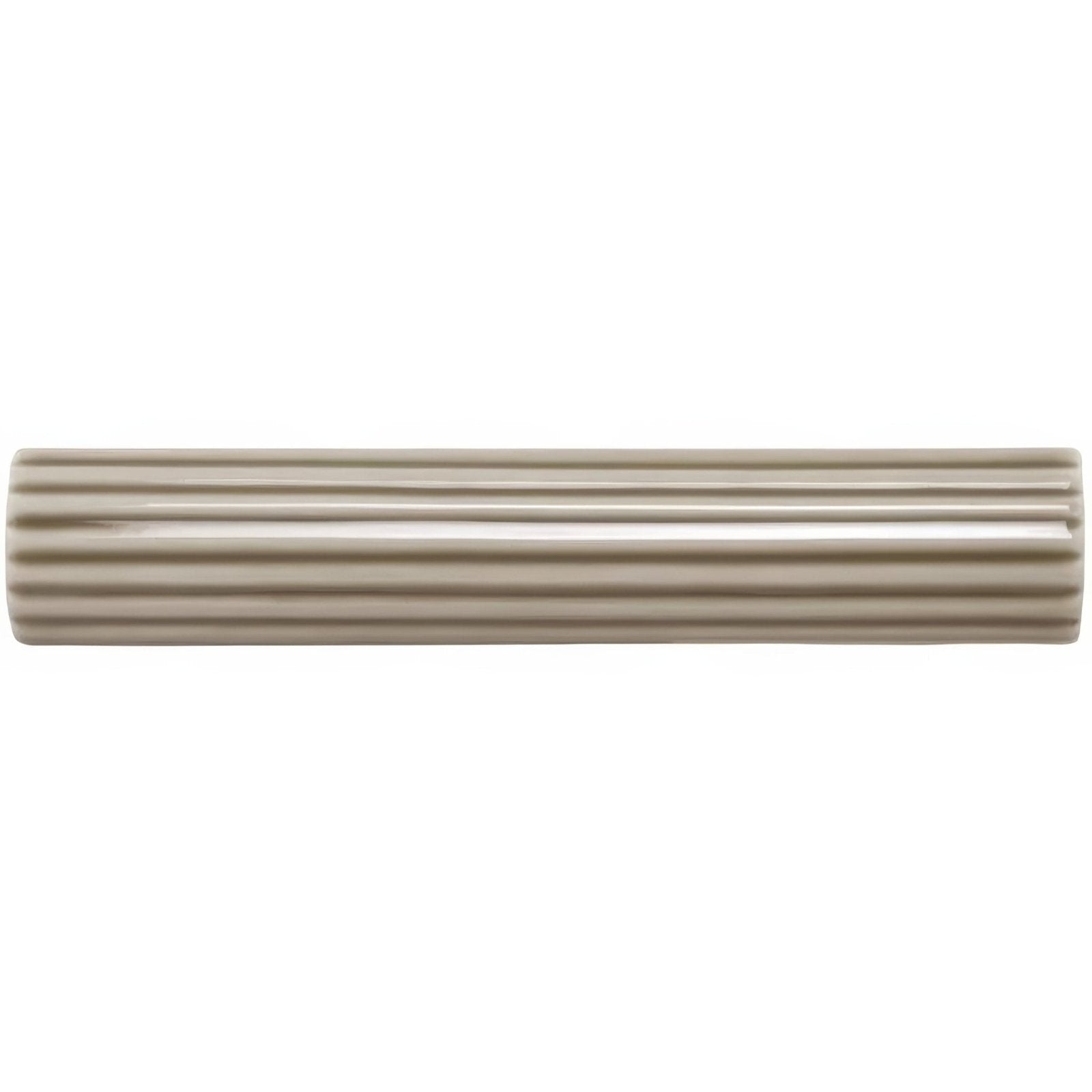 Beige ceramic pillar with vertical ridges in the ickworth bundled reed collection for decorative use
