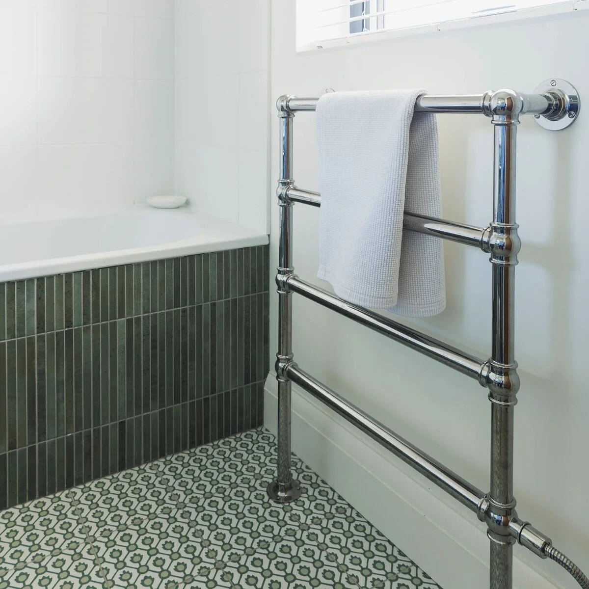 Ixworth Forest Bar Tile