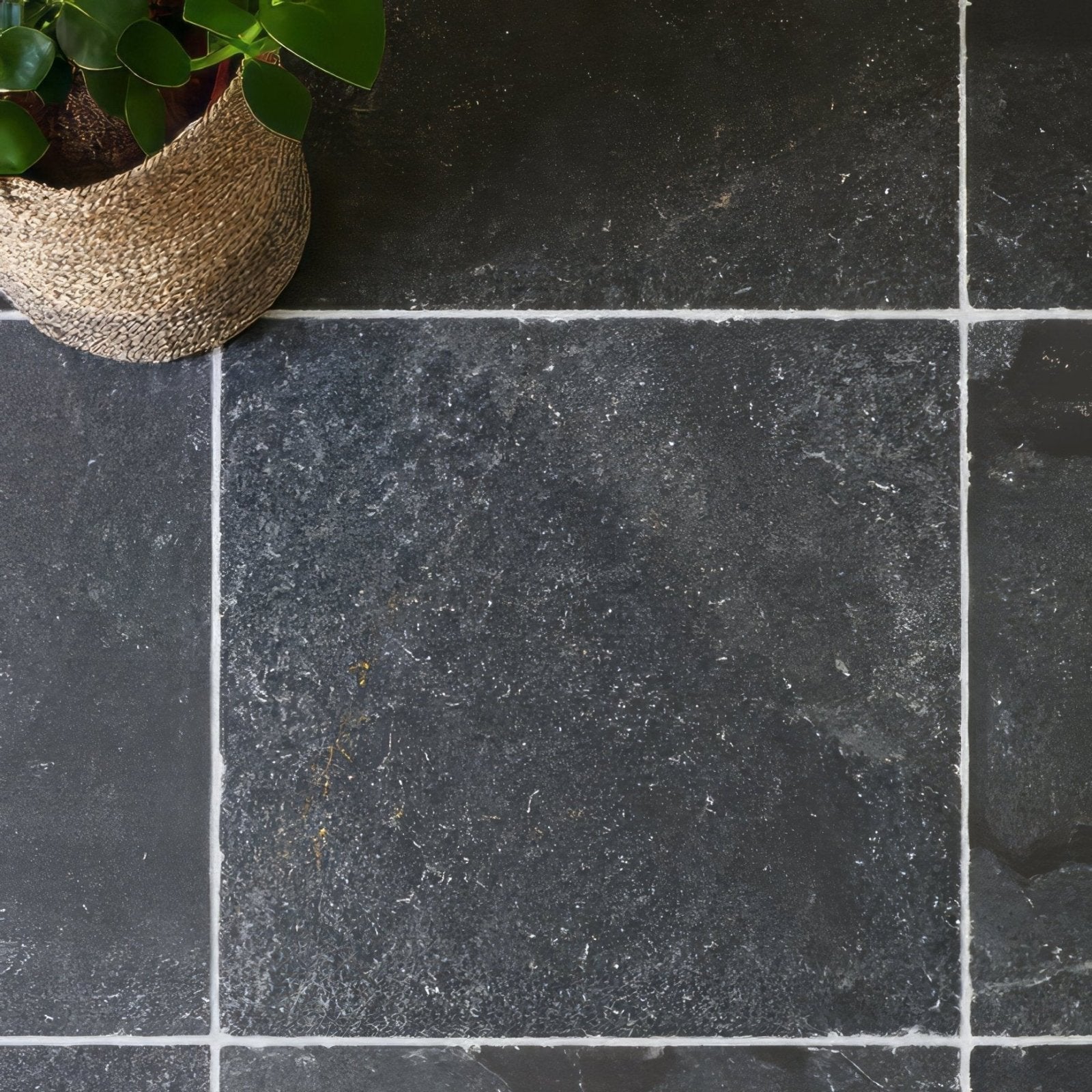 Kendal Marble Tumbled Finish – marble tile pattern detail