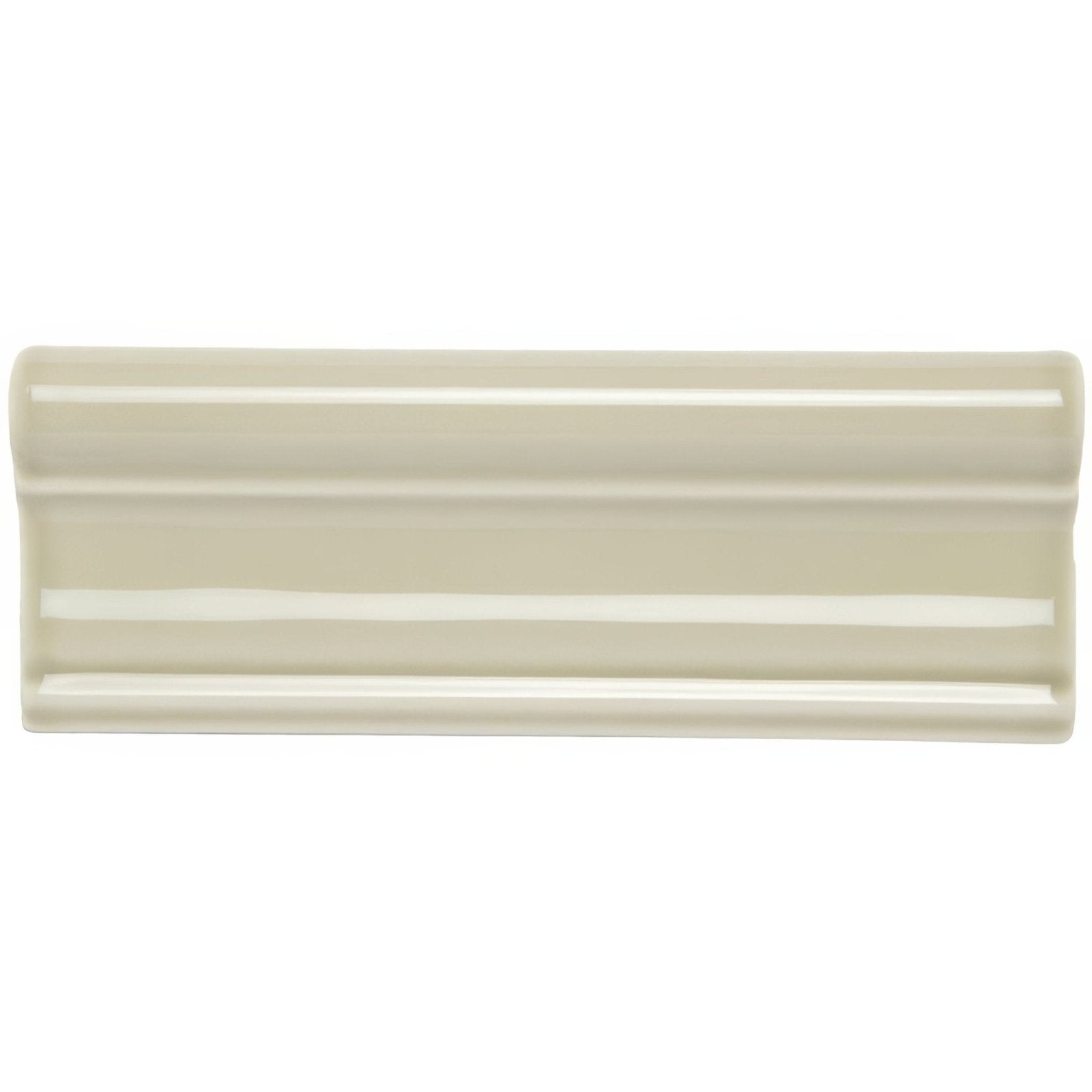 Lavenham Hampton cream-colored ceramic crown molding with glossy finish and three horizontal grooves