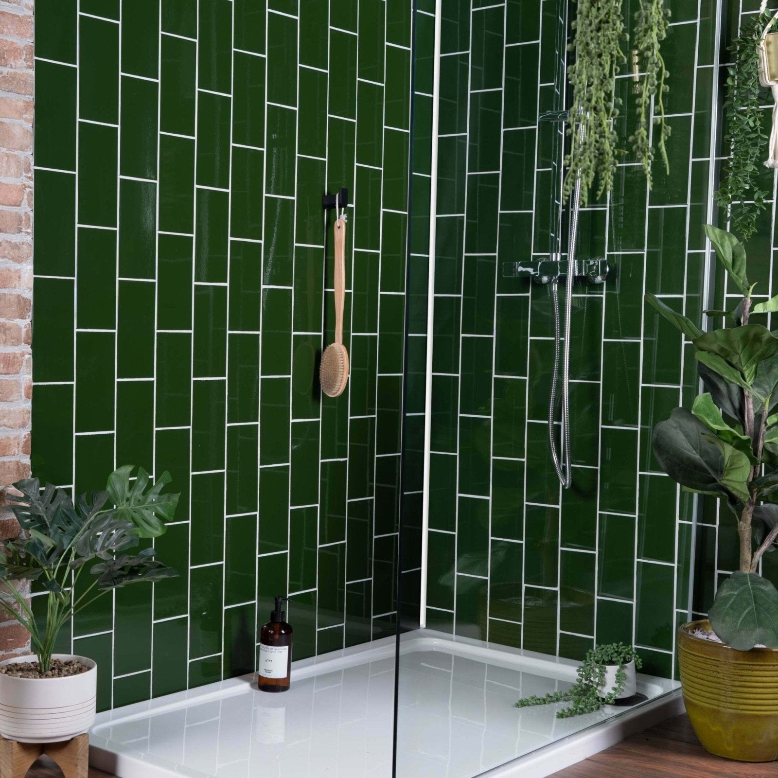 Green glossy ceramic subway tiles with white grout liso verde gloss 100x200 for wall applications