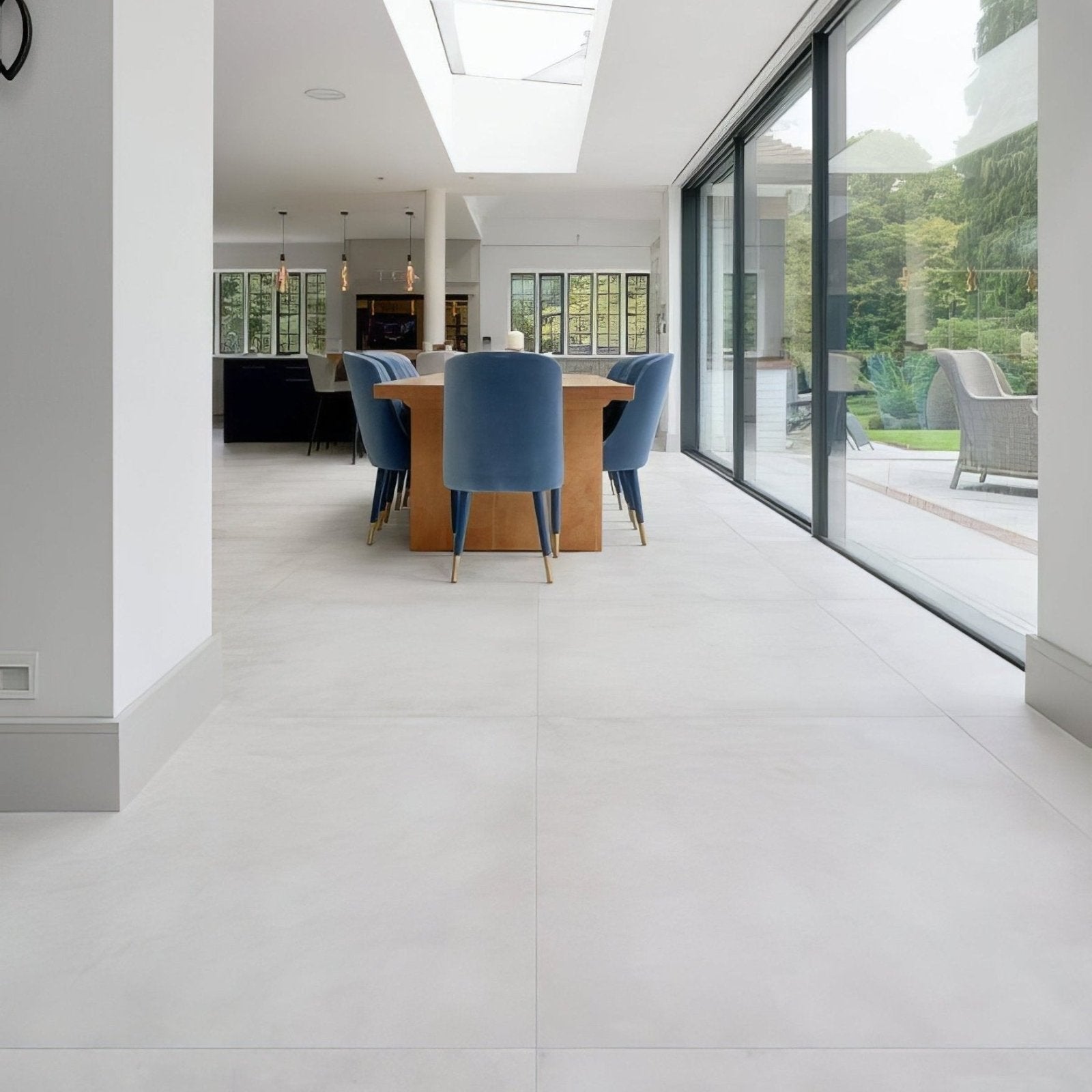 Louvre Porcelain Blanc 80 x 80cm