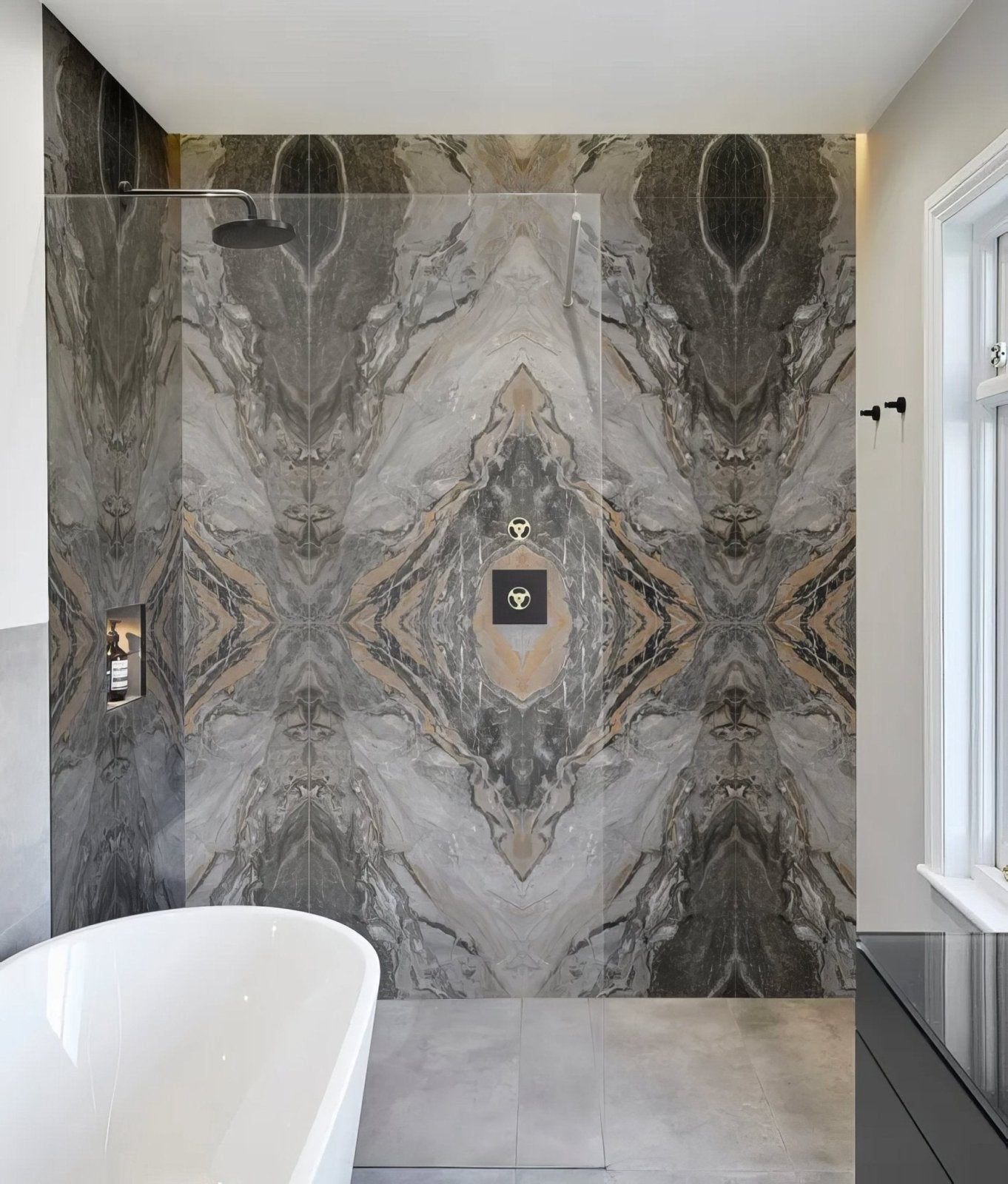 Magnifique Porcelain Nero