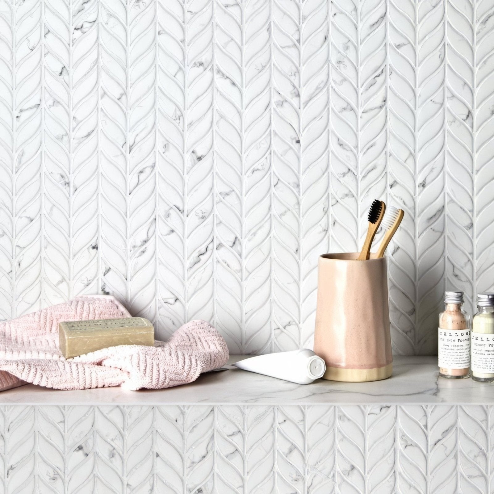 Malmo Willow Leaf White Mosaic