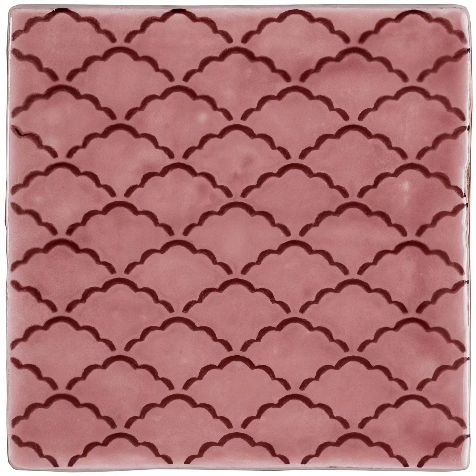 A square ceramic tile manoir nuage tayberry with soft pink glaze and repeating dark red scalloped wave pattern